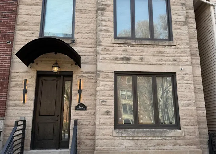 Living Like A Local In The Heart Of Bronzeville * Chicago